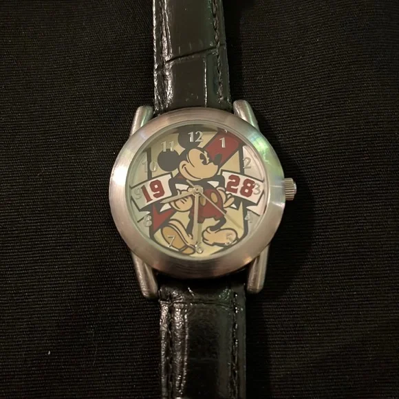 NWT, Vintage Walt Disney Attractions watch Vintage Disney main image 4